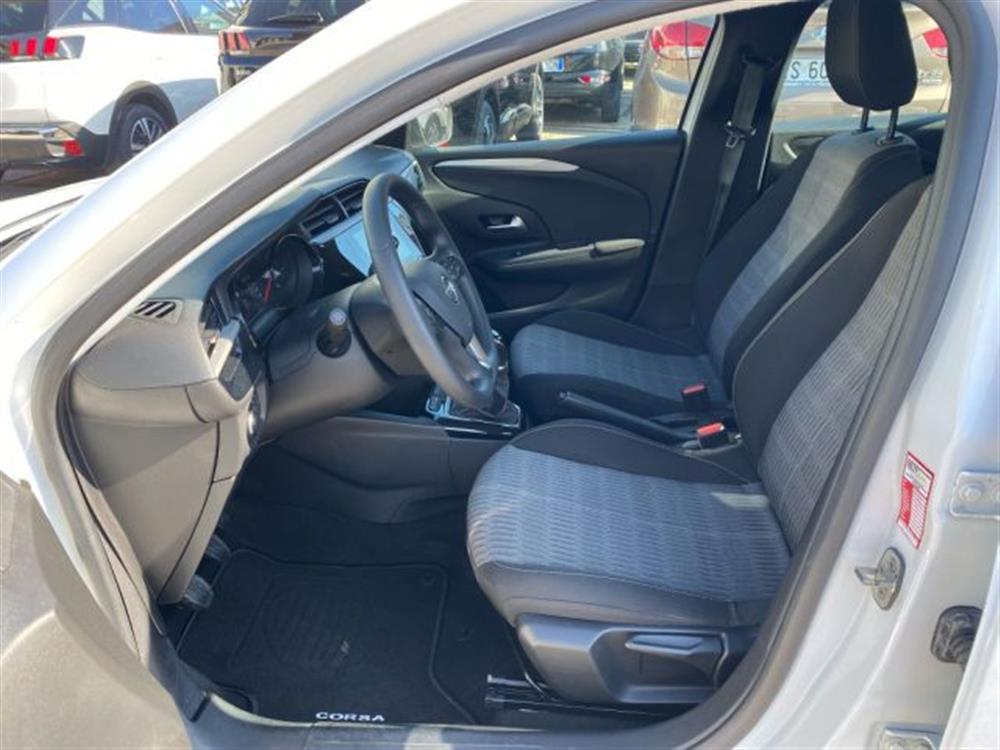 Corsa   Corsa 1.2 Edition