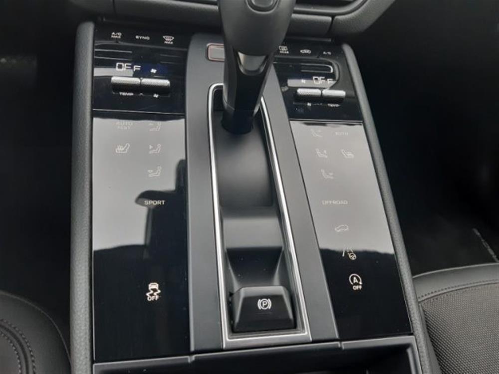 Macan   Macan 2.0