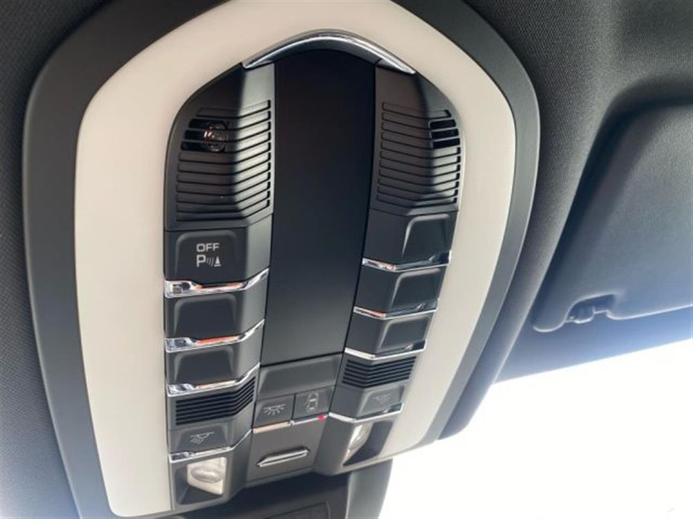 Macan   Macan 2.0