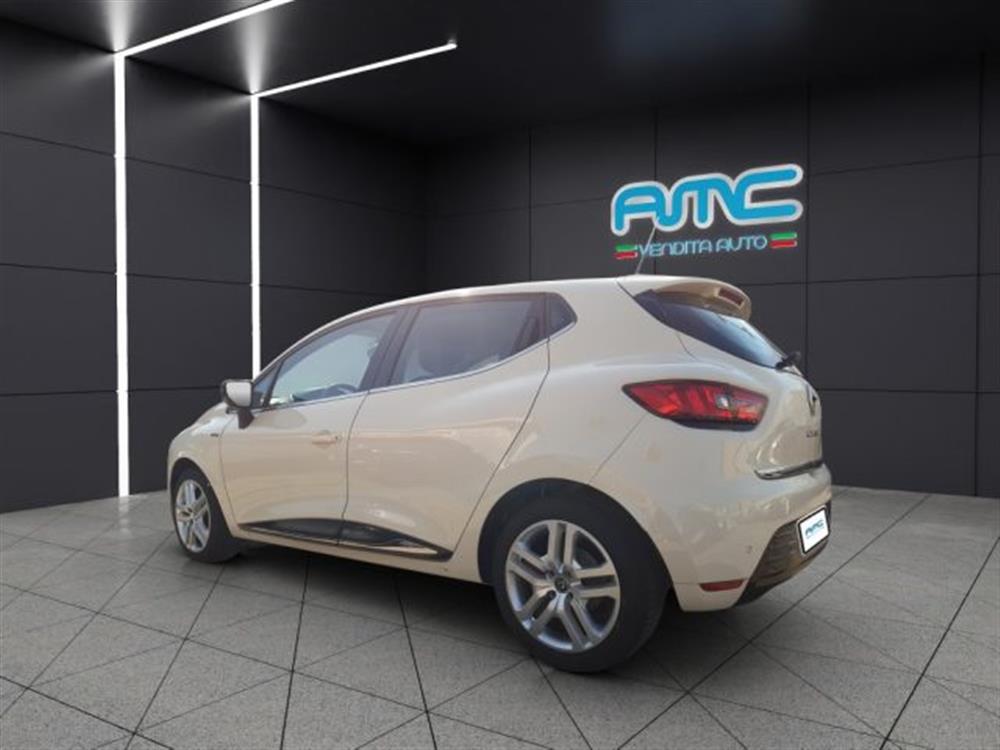 Clio   Clio dCi 8V 75 CV Start&S