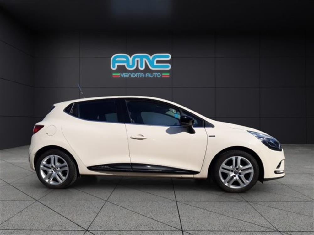 Clio   Clio dCi 8V 75 CV Start&S