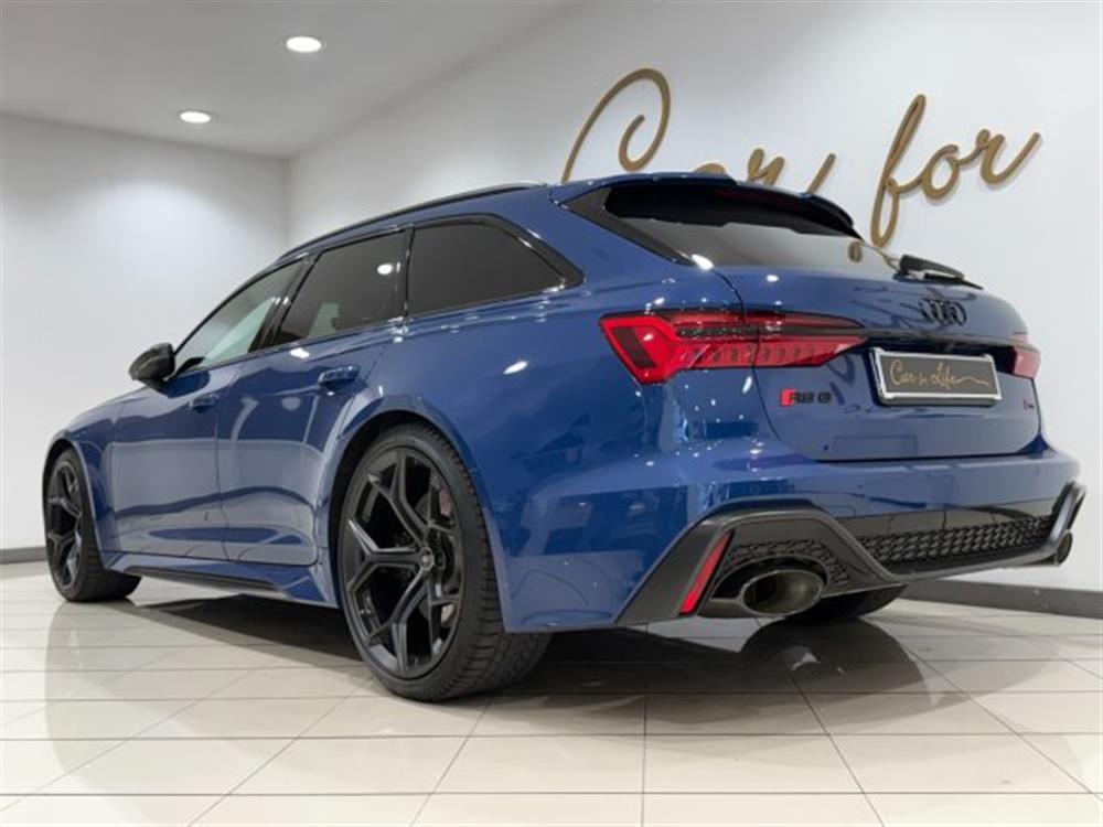 RS6   RS6 Avant 4.0 TFSI V8 Pe