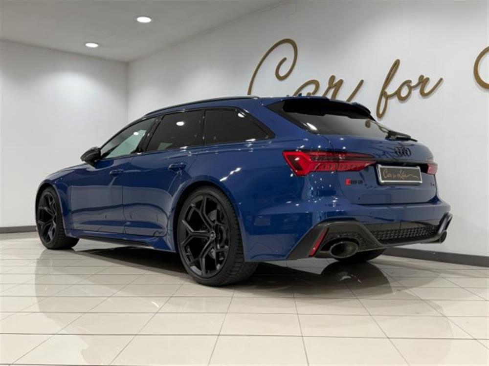 RS6   RS6 Avant 4.0 TFSI V8 Pe