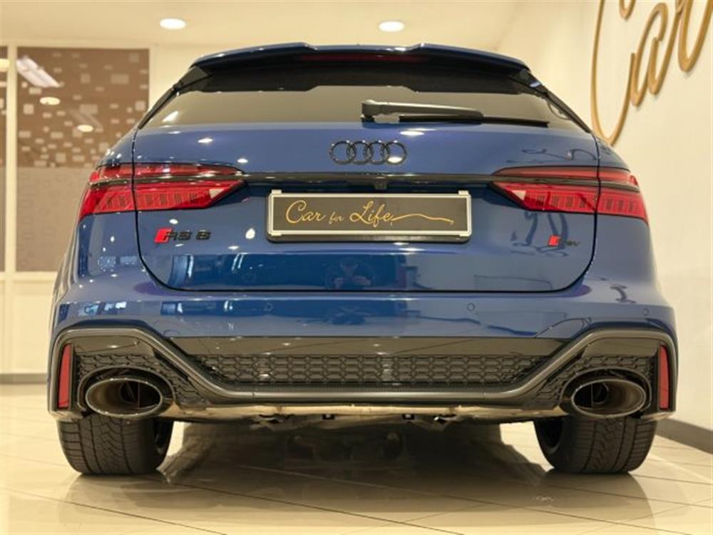 RS6   RS6 Avant 4.0 TFSI V8 Pe