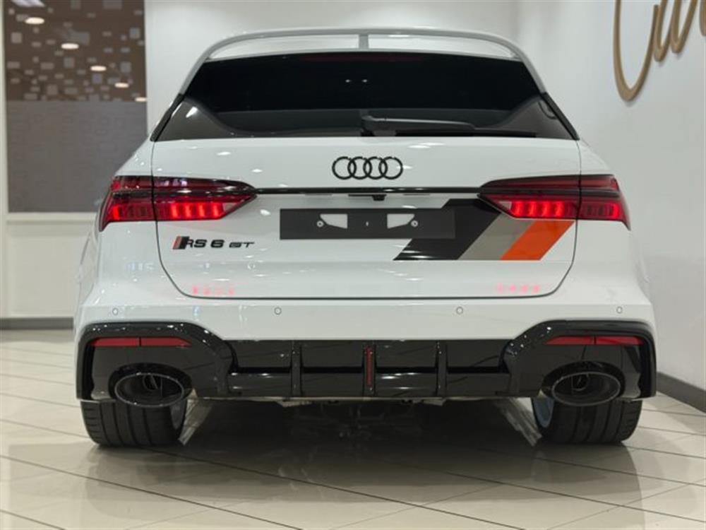 RS6   RS6 Avant 4.0 TFSI GT IV