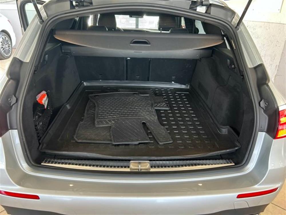 E 220   E 220 d S.W. 4Matic Auto P