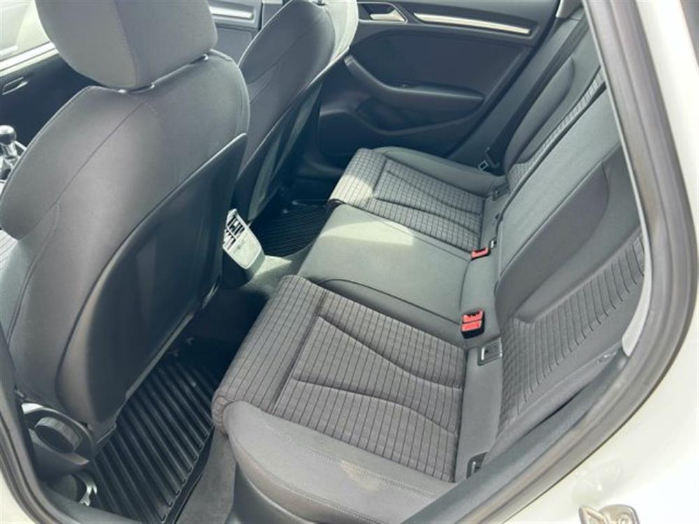A3   A3 SPB 2.0 TDI Sport qu