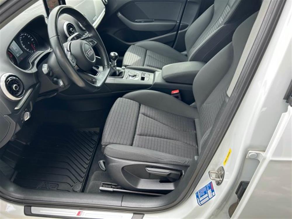 A3   A3 SPB 2.0 TDI Sport qu