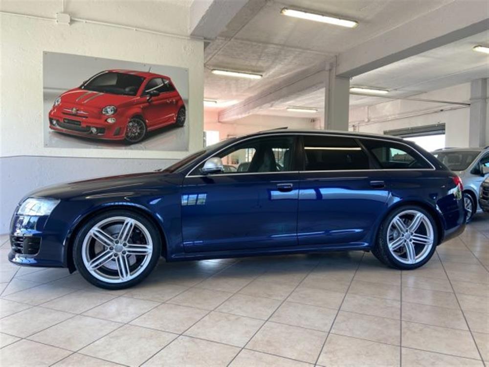 RS6   RS6 Avant 5.0 V10 quattr
