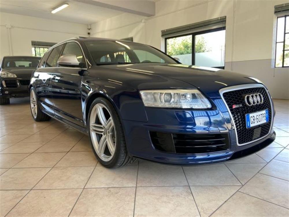 RS6   RS6 Avant 5.0 V10 quattr