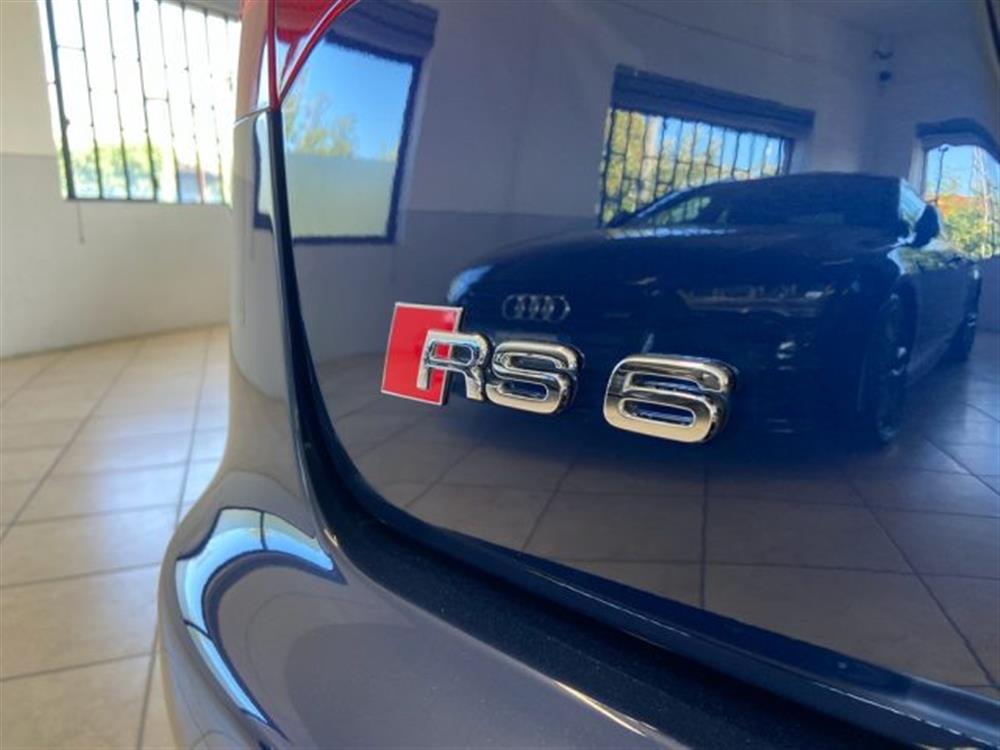 RS6   RS6 Avant 5.0 V10 quattr