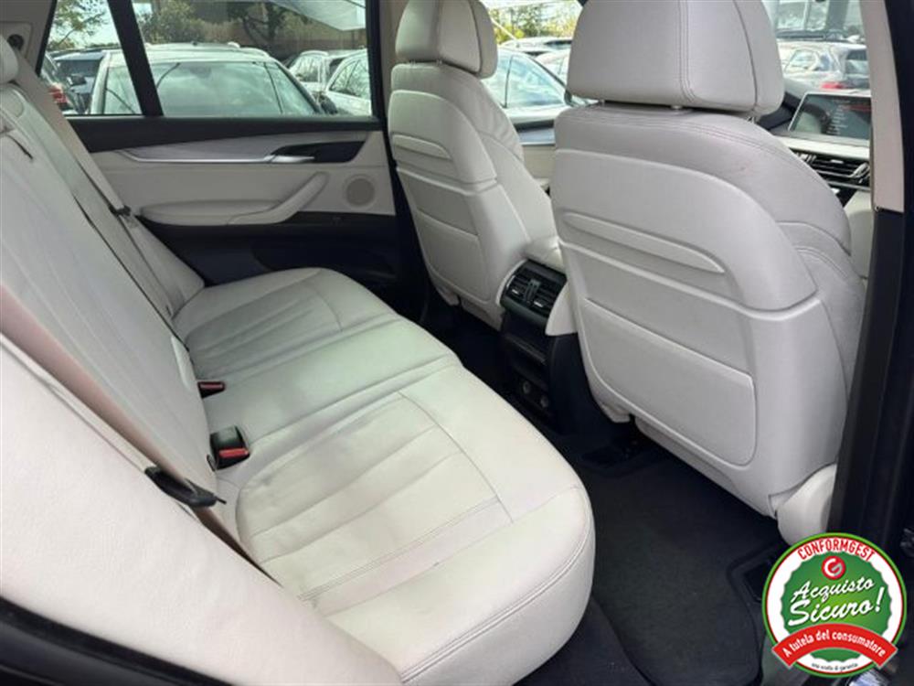 X5   X5 xDrive30d 258CV Luxu