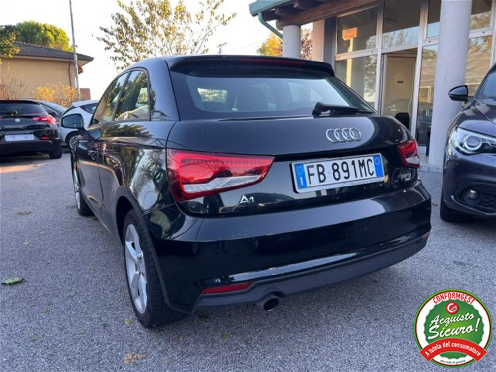A1   A1 1.0 TFSI ultra Sport