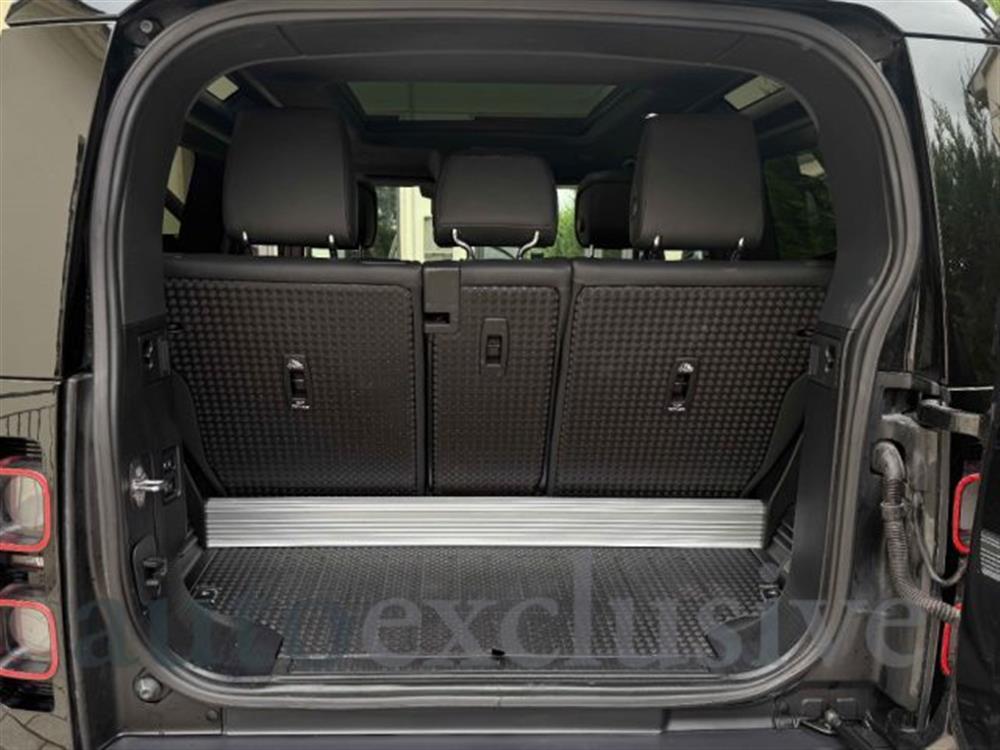 Defender   Defender DEFENDER 90 5.0 AWD
