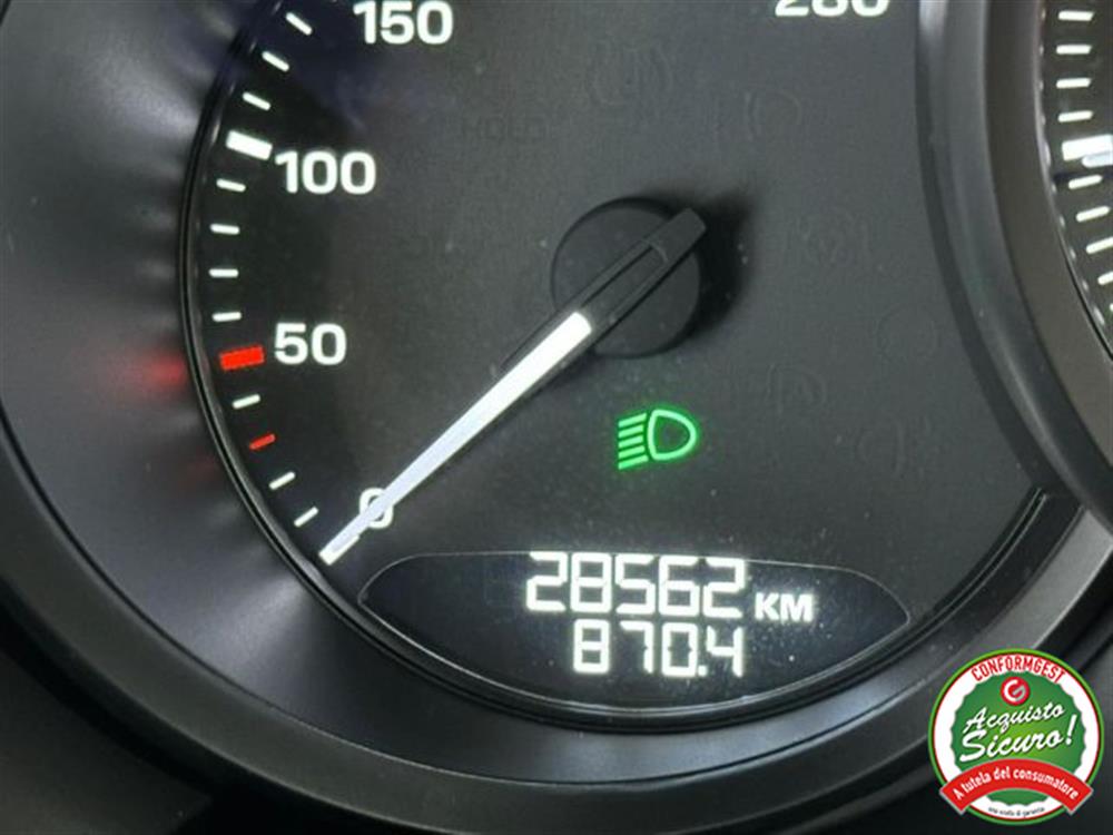 Macan   Macan 2.0 T