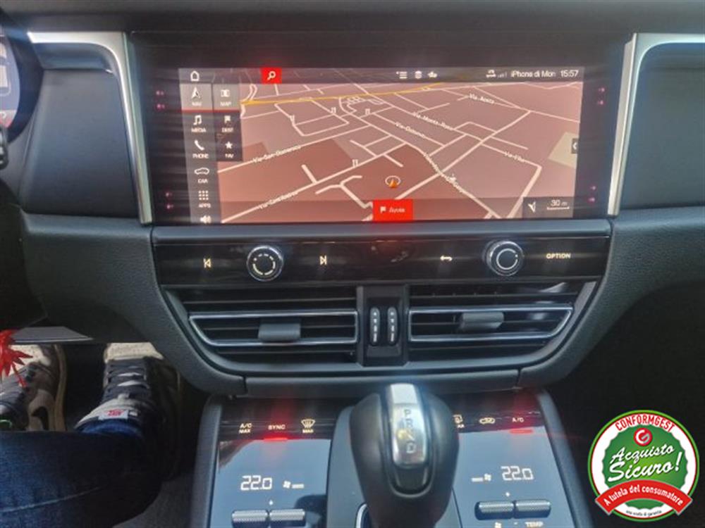 Macan   Macan 2.0 T