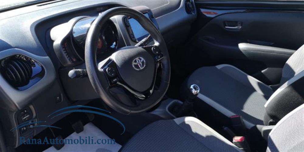 Aygo   Aygo Connect 1.0 VVT-i 5p