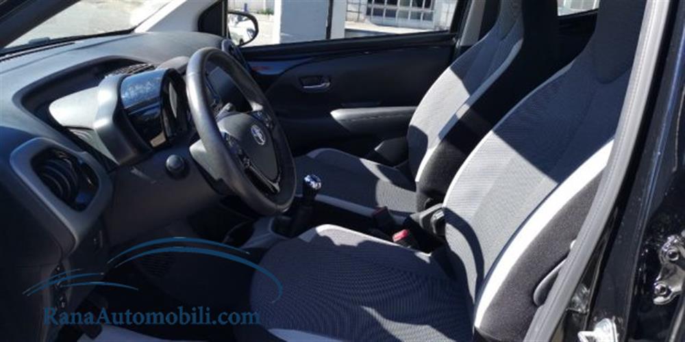 Aygo   Aygo Connect 1.0 VVT-i 5p