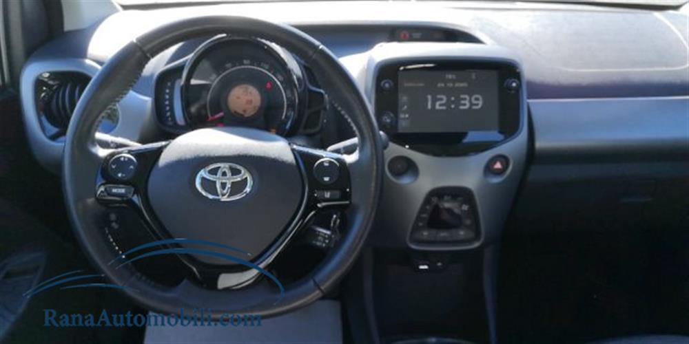 Aygo   Aygo Connect 1.0 VVT-i 5p