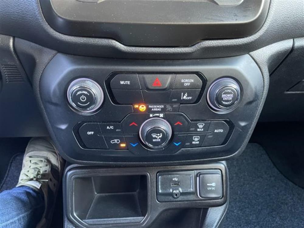 Renegade   Renegade 1.5 Turbo T4 MHEV Li