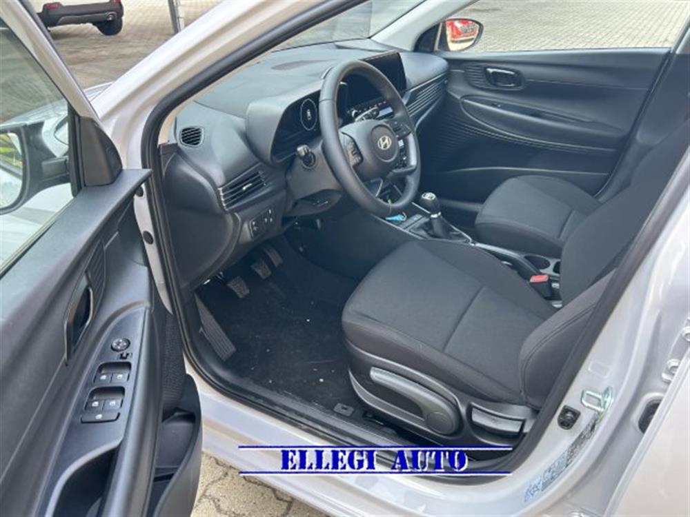 i20   i20 1.2 MPI MT Connectli