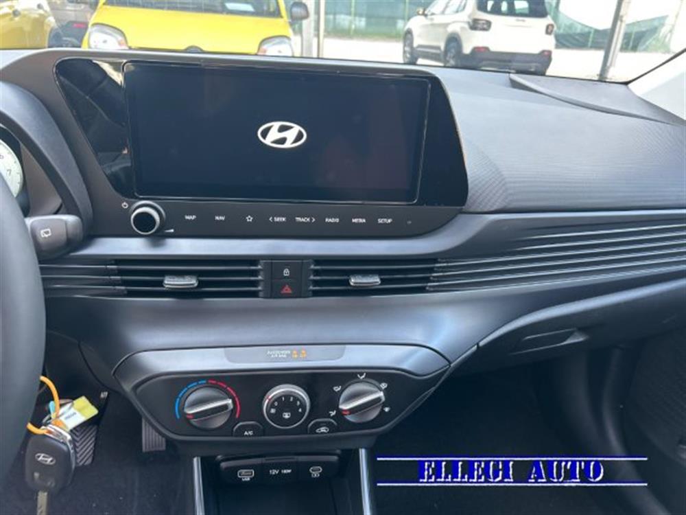i20   i20 1.2 MPI MT Connectli