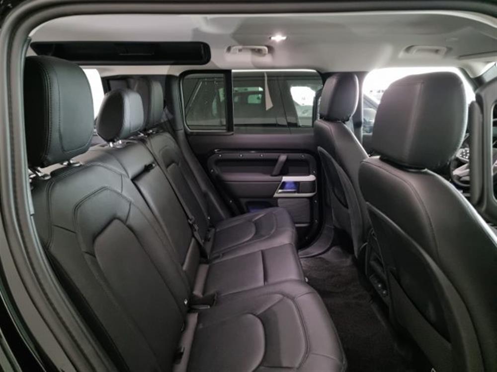 Defender   Defender 110 3.0D I6 200 CV A