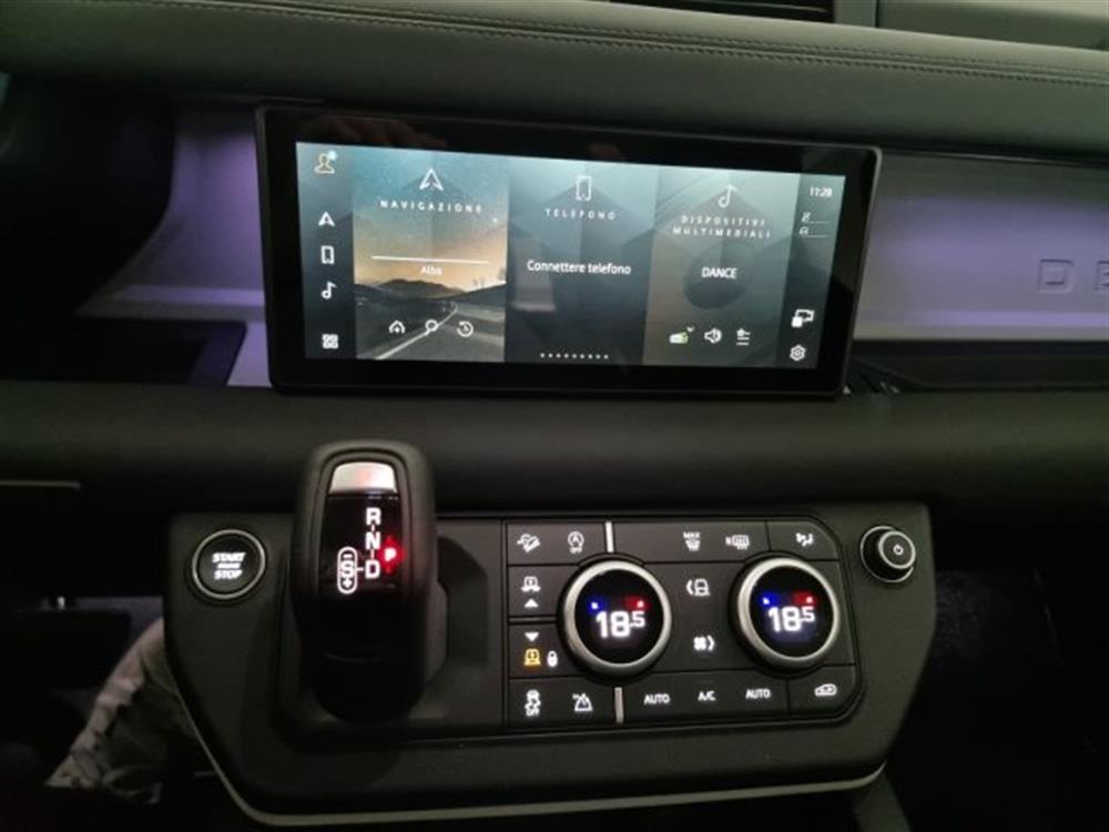 Defender   Defender 110 3.0D I6 200 CV A