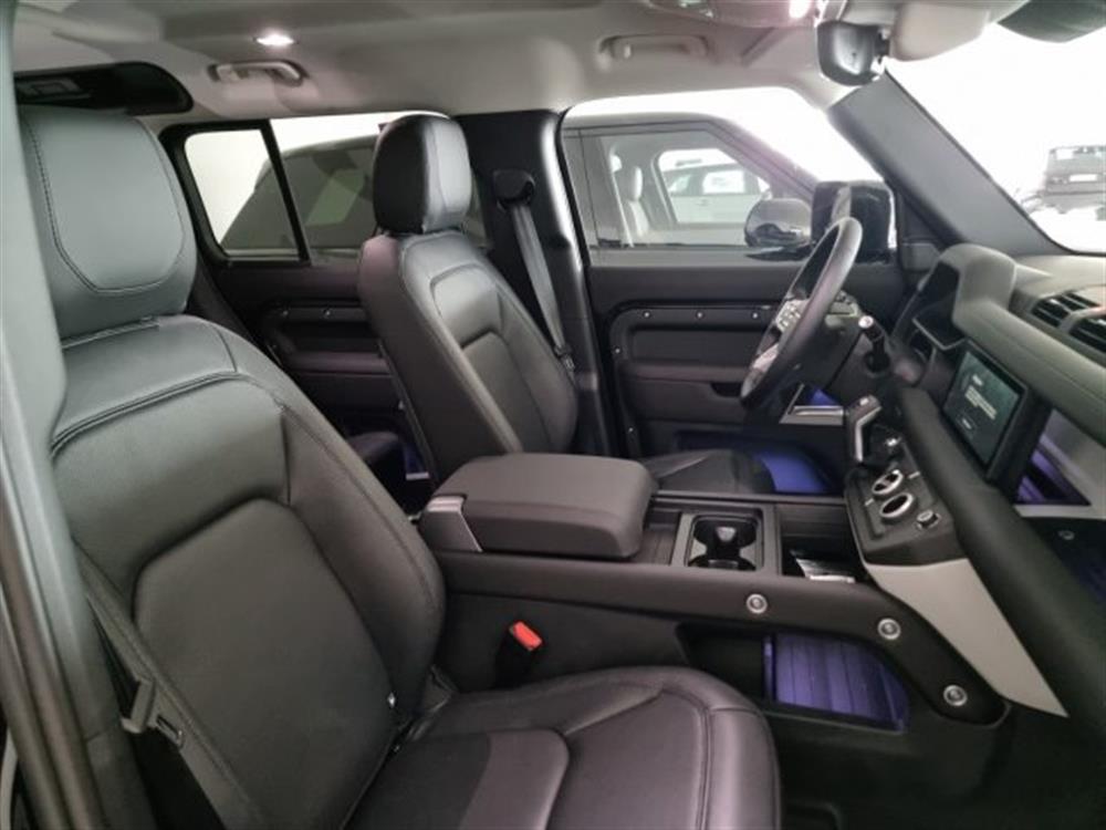 Defender   Defender 110 3.0D I6 200 CV A