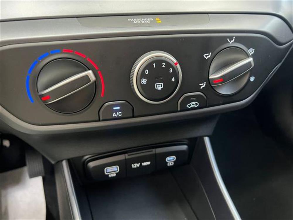 i20   i20 1.2 MPI MT Connectli