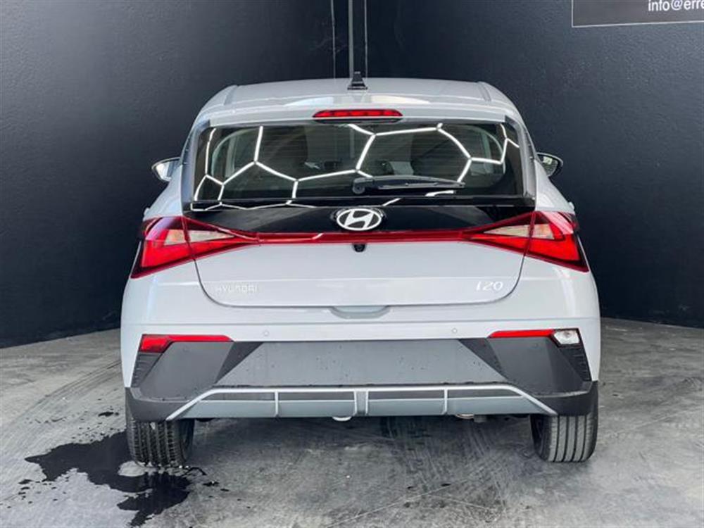 i20   i20 1.2 MPI MT Connectli