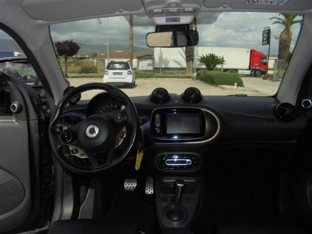 ForTwo   ForTwo BRABUS 0.9 Turbo twi