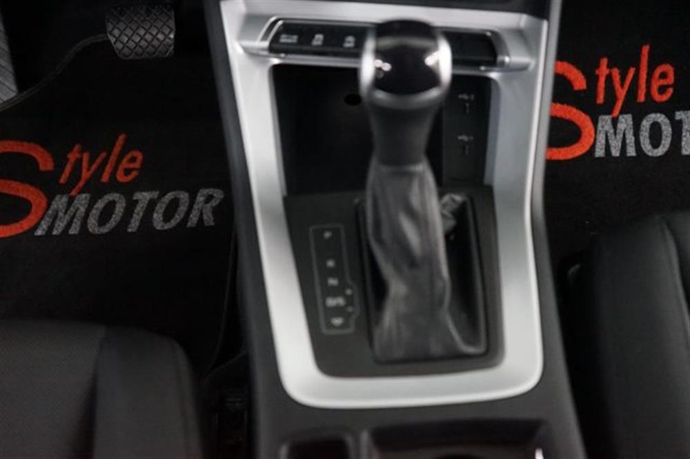 Q3   Q3 SPB SPORTBACK 35 TDI