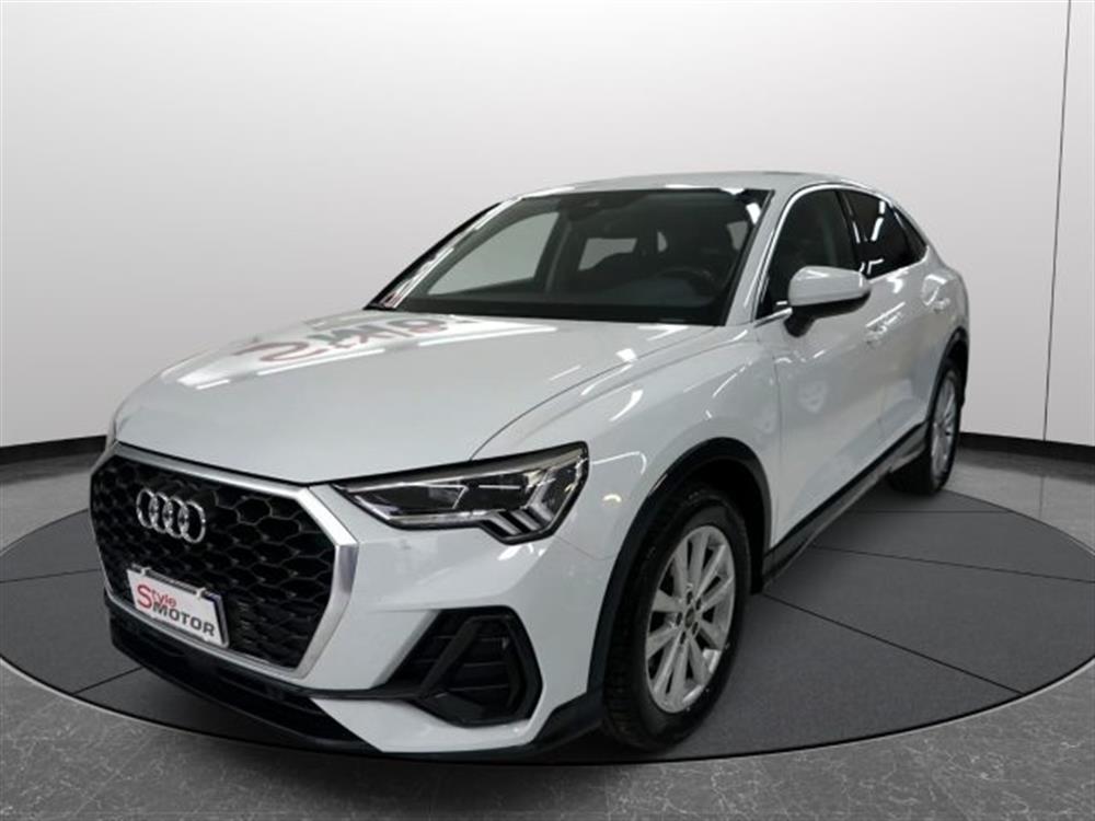 Q3   Q3 SPB SPORTBACK 35 TDI