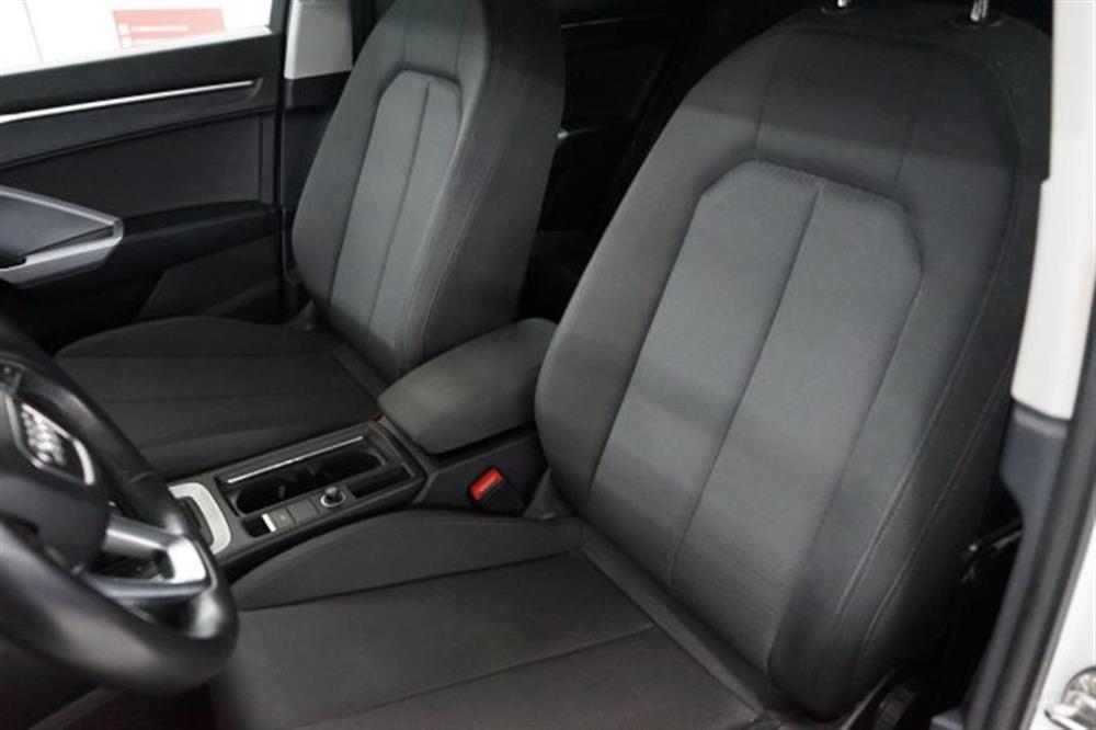 Q3   Q3 SPB SPORTBACK 35 TDI