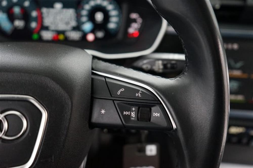 Q3   Q3 SPB SPORTBACK 35 TDI
