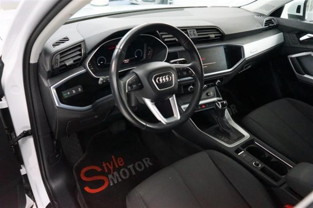 Q3   Q3 SPB SPORTBACK 35 TDI
