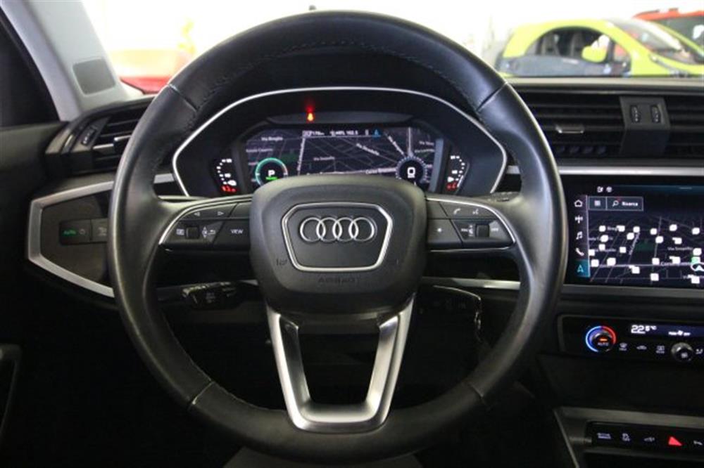 Q3   Q3 45 TFSI e S-tronic B