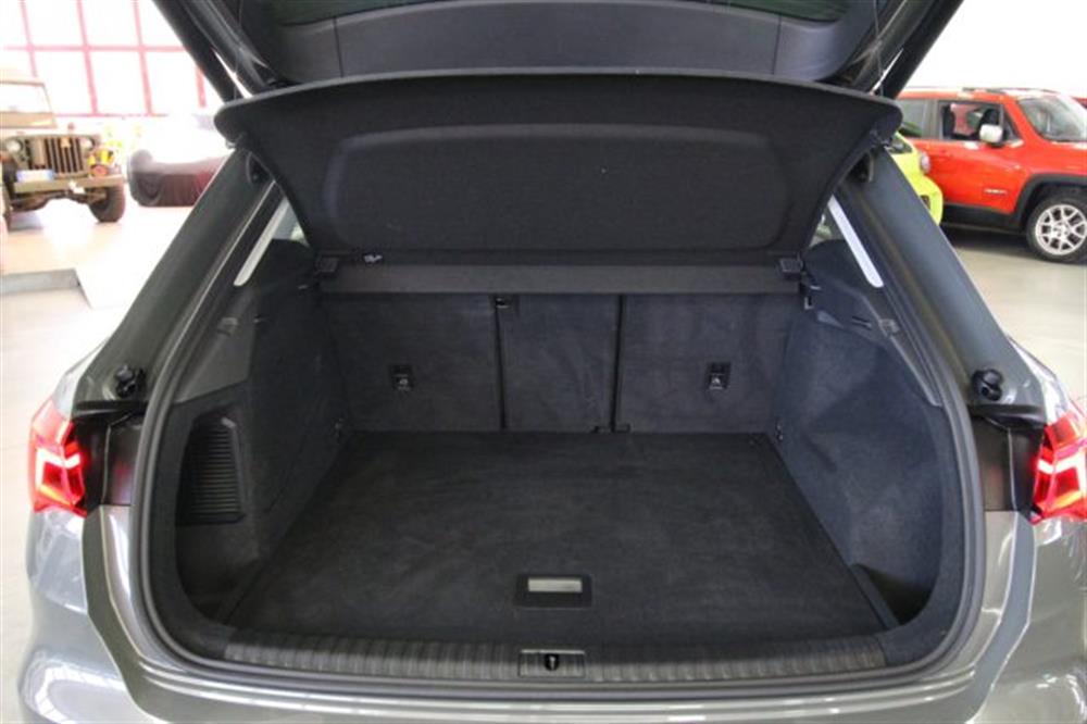 Q3   Q3 45 TFSI e S-tronic B