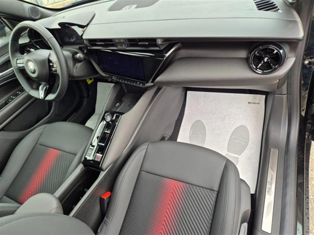 Junior   Junior 1.2 145 CV Hybrid eD