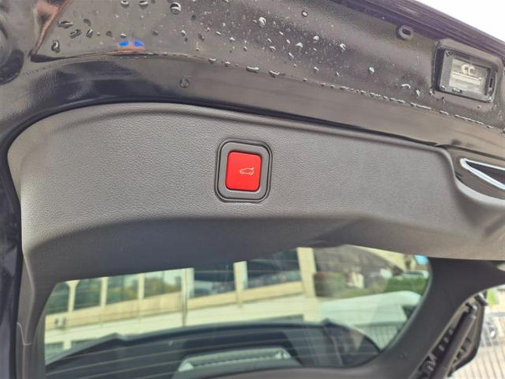 Junior   Junior 1.2 145 CV Hybrid eD