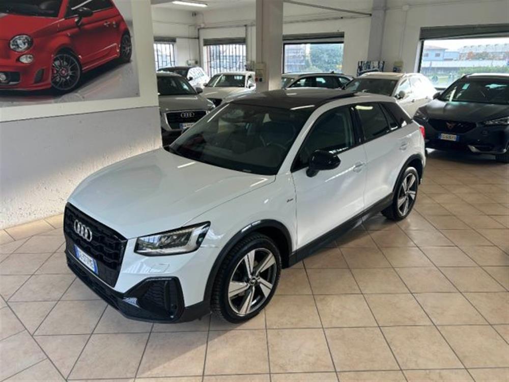 Q2   Q2 30 TDI S tronic S li