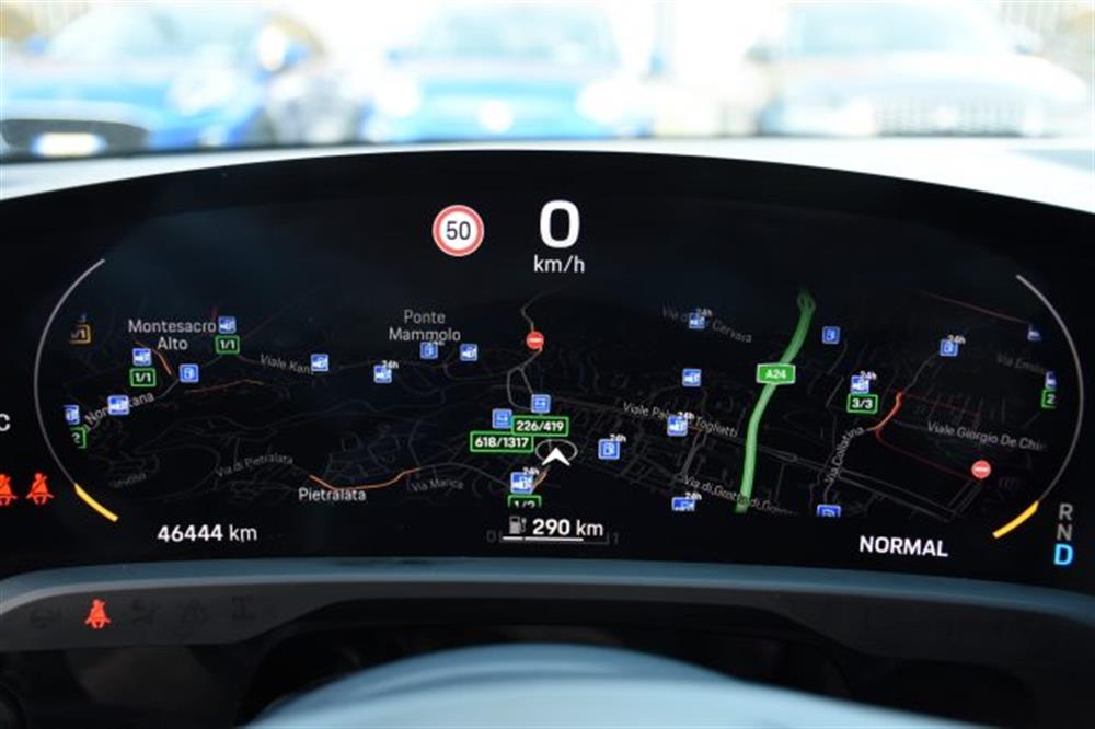 Taycan   Taycan 4 Cross Turismo *21