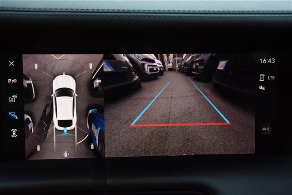 Taycan   Taycan 4 Cross Turismo *21