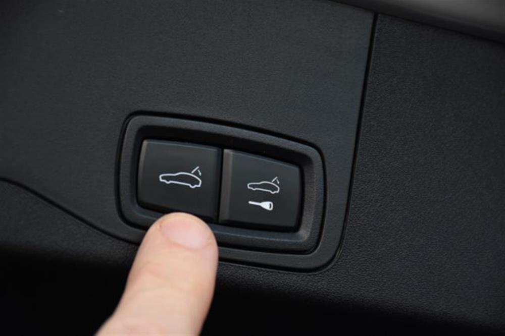 Taycan   Taycan 4 Cross Turismo *21