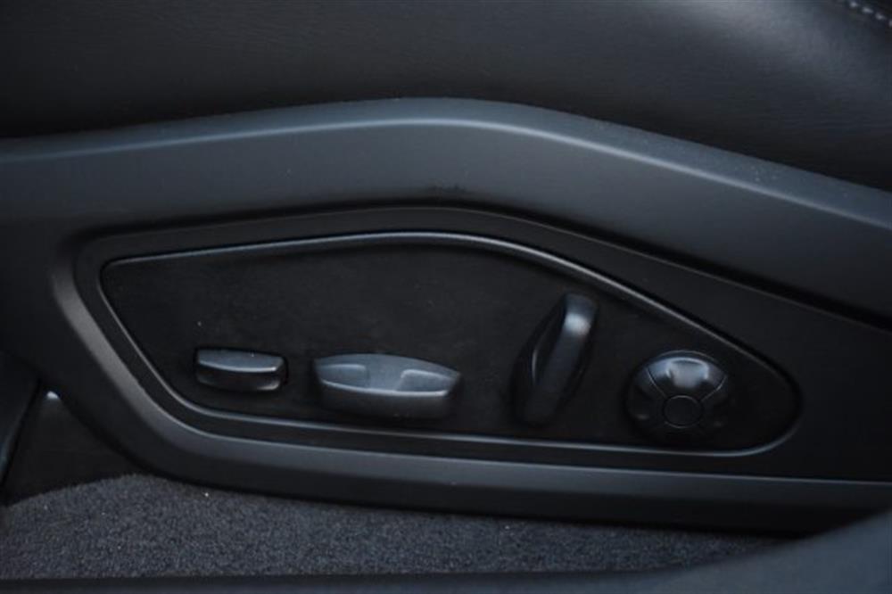 Taycan   Taycan 4 Cross Turismo *21