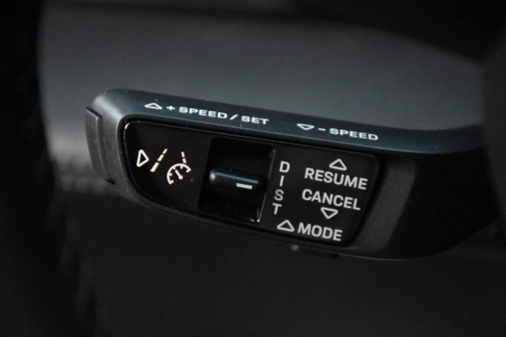 Taycan   Taycan 4 Cross Turismo *21