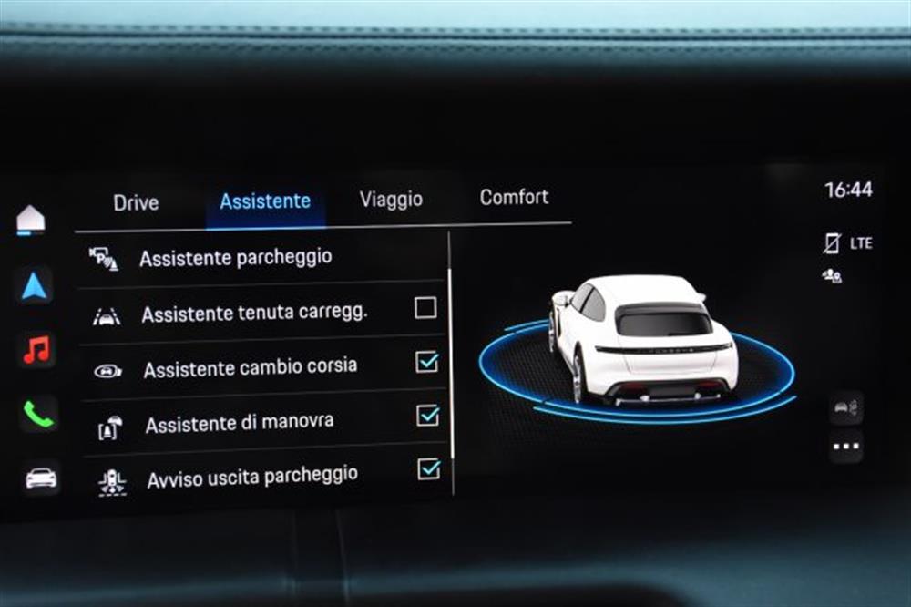 Taycan   Taycan 4 Cross Turismo *21