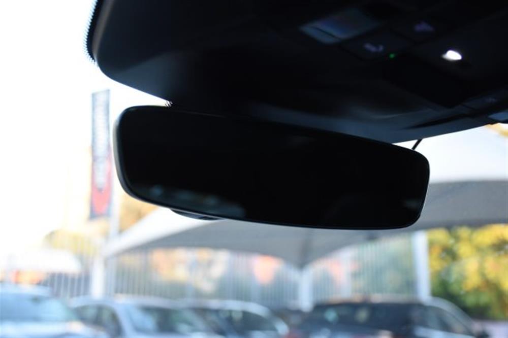 Taycan   Taycan 4 Cross Turismo *21