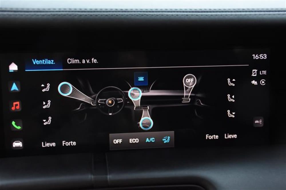 Taycan   Taycan 4 Cross Turismo *21